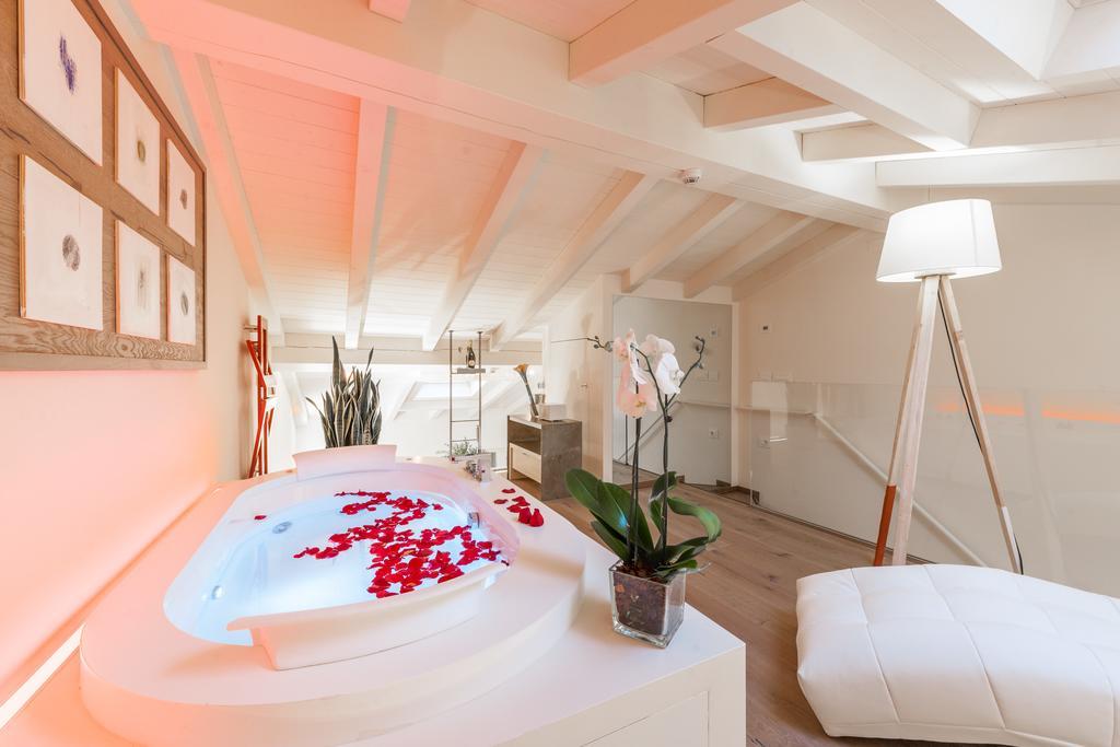 Verona Suites Luaran gambar